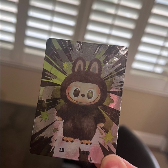 *NOT Authentic* Big Into Energy Lafufu Secret “Id” - Picture 9 of 10